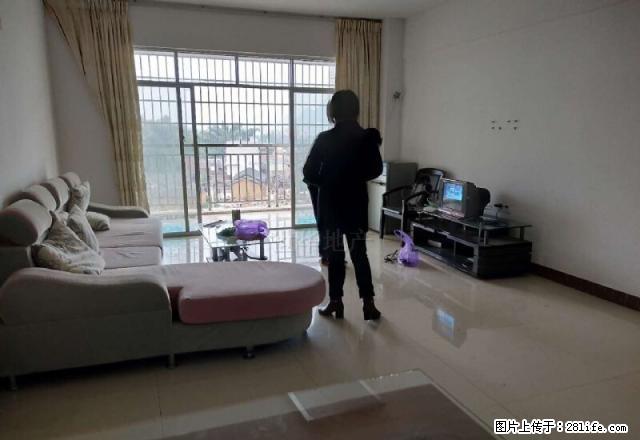 市政广场旁 景园小区 五房仅租3000元，看房方遍！ - 房屋出租 - 房屋租售 - 贺州分类信息 - 贺州28生活网 hezhou.28life.net